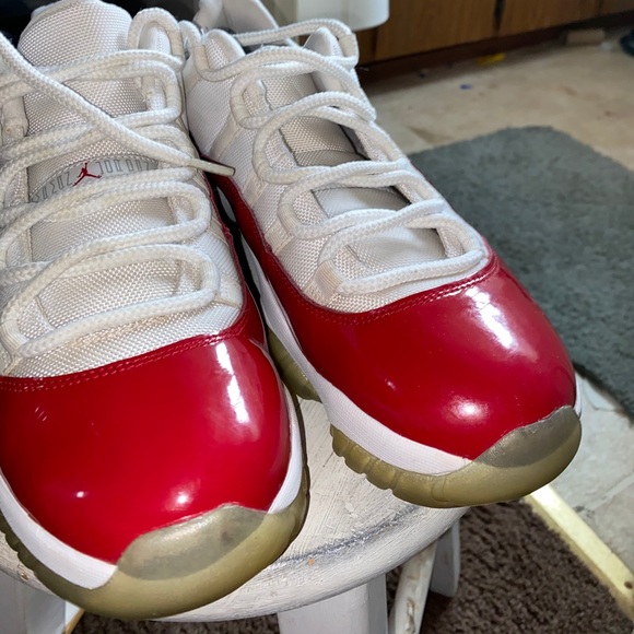 Jordan 11 size 12 cherry low - Picture 2 of 5